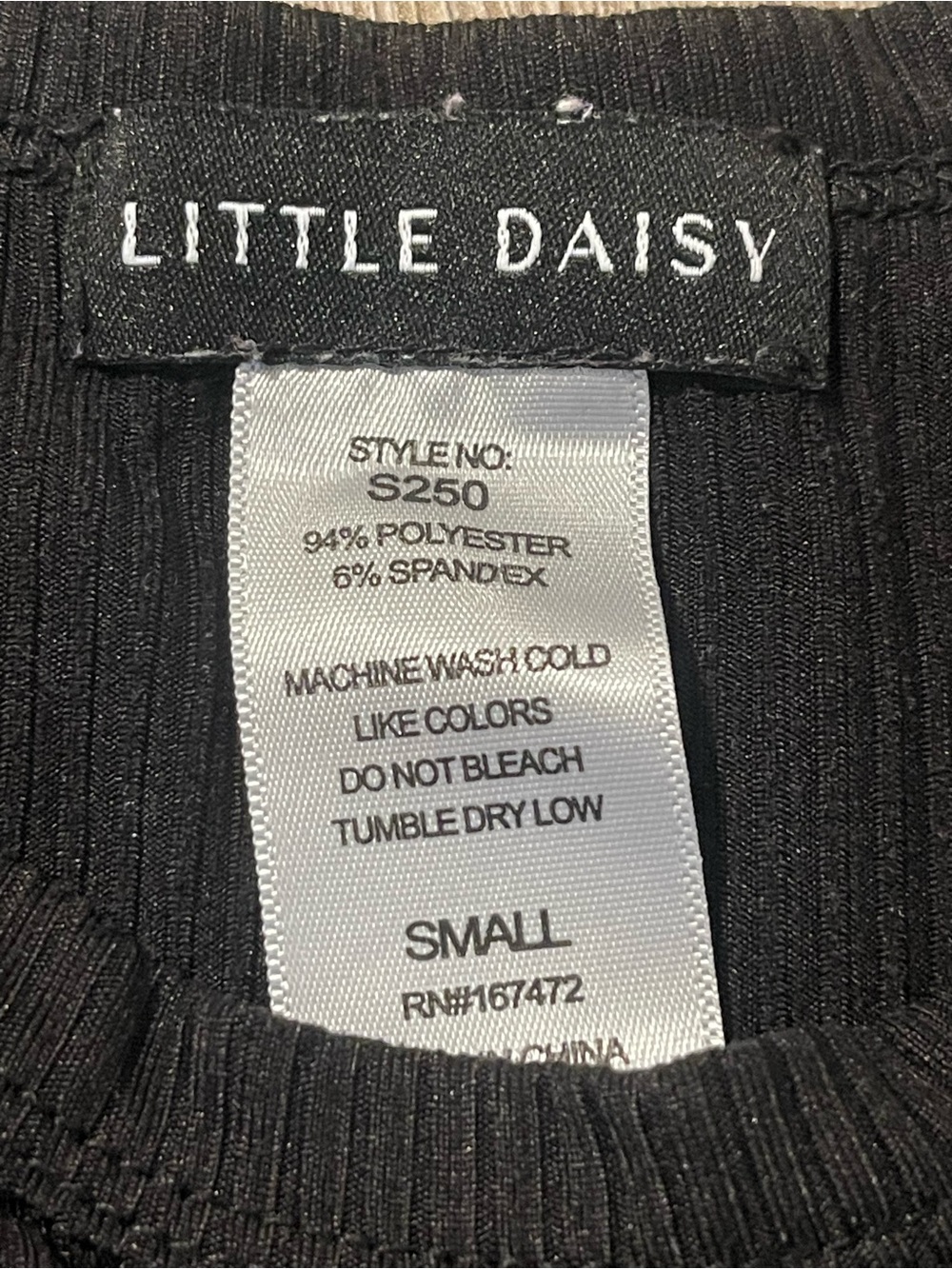 Black Ribbed Cropped Tank - Picture 5 of 5